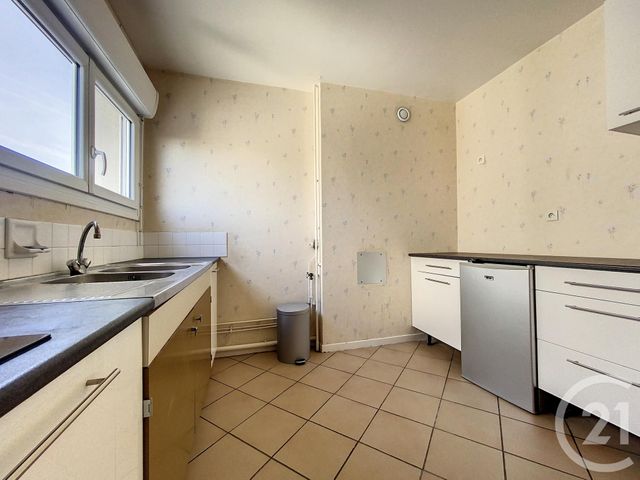Appartement F1 &agrave; louer - 1 pi&egrave;ce - 37 m2 - St Andre Les Vergers - 10 - CHAMPAGNE-ARDENNE