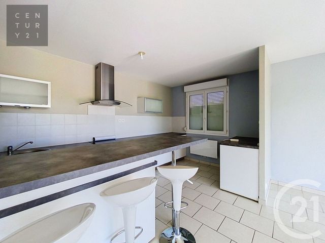Appartement &agrave; louer - 3 pi&egrave;ces - 66,30 m2 - Troyes - 10 - CHAMPAGNE-ARDENNE
