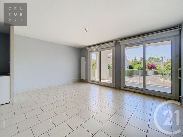Appartement &agrave; louer - 3 pi&egrave;ces - 66,30 m2 - Troyes - 10 - CHAMPAGNE-ARDENNE