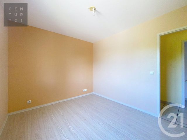 Appartement &agrave; louer - 3 pi&egrave;ces - 66,30 m2 - Troyes - 10 - CHAMPAGNE-ARDENNE