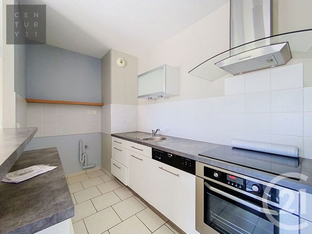 Appartement &agrave; louer - 3 pi&egrave;ces - 66,30 m2 - Troyes - 10 - CHAMPAGNE-ARDENNE