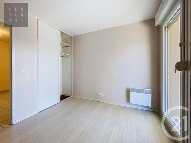 Appartement &agrave; louer - 3 pi&egrave;ces - 66,30 m2 - Troyes - 10 - CHAMPAGNE-ARDENNE