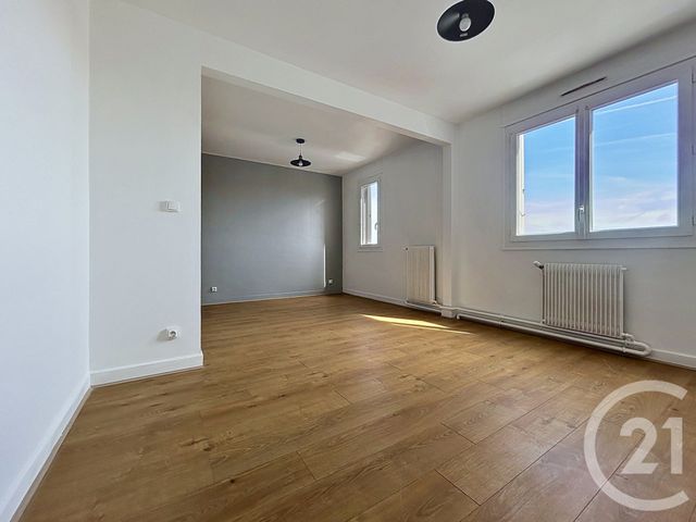 Appartement F3 &agrave; louer - 3 pi&egrave;ces - 75 m2 - Troyes - 10 - CHAMPAGNE-ARDENNE