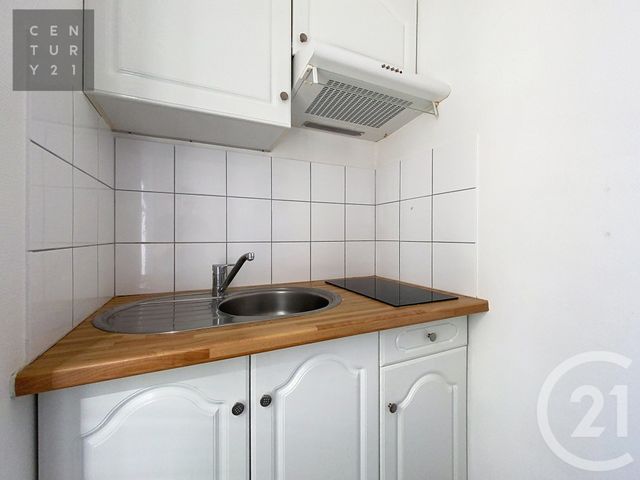 Appartement &agrave; louer - 2 pi&egrave;ces - 28,15 m2 - Ste Savine - 10 - CHAMPAGNE-ARDENNE