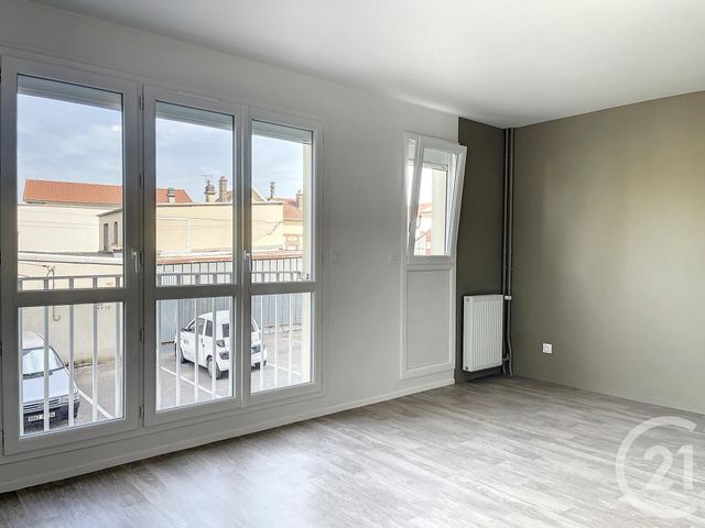 Appartement F1 &agrave; louer - 1 pi&egrave;ce - 27 m2 - St Julien Les Villas - 10 - CHAMPAGNE-ARDENNE
