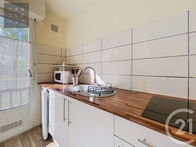 Appartement Studio &agrave; louer - 1 pi&egrave;ce - 25,70 m2 - Troyes - 10 - CHAMPAGNE-ARDENNE