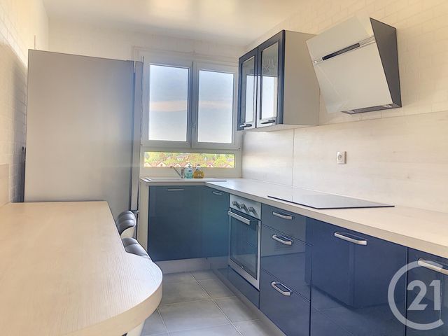 Appartement F3 &agrave; vendre - 4 pi&egrave;ces - 76,80 m2 - St Julien Les Villas - 10 - CHAMPAGNE-ARDENNE