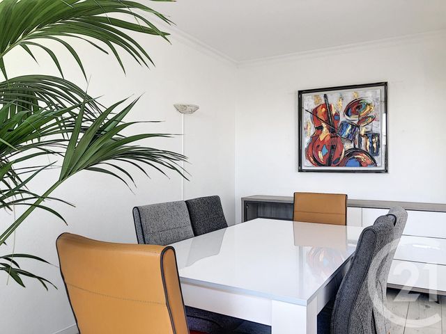 Appartement F3 &agrave; vendre - 4 pi&egrave;ces - 76,80 m2 - St Julien Les Villas - 10 - CHAMPAGNE-ARDENNE