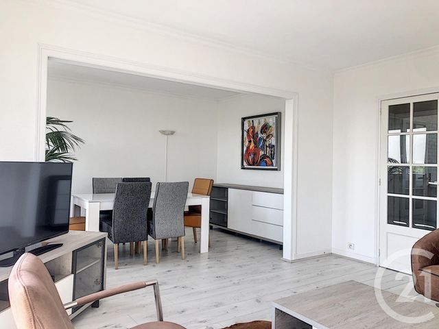 Appartement F3 &agrave; vendre - 4 pi&egrave;ces - 76,80 m2 - St Julien Les Villas - 10 - CHAMPAGNE-ARDENNE