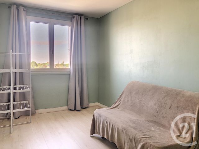 Appartement F3 &agrave; vendre - 4 pi&egrave;ces - 76,80 m2 - St Julien Les Villas - 10 - CHAMPAGNE-ARDENNE