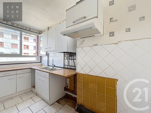 Appartement F3 &agrave; vendre - 3 pi&egrave;ces - 64,08 m2 - St Andre Les Vergers - 10 - CHAMPAGNE-ARDENNE