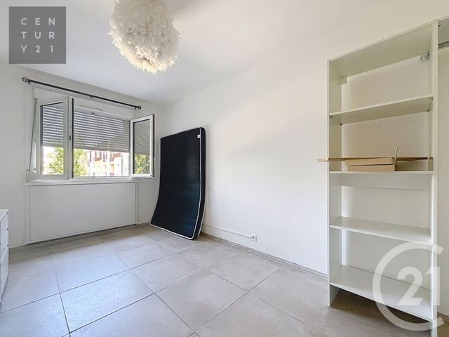 Appartement 2 &agrave; vendre - 2 pi&egrave;ces - 54,03 m2 - La Chapelle St Luc - 10 - CHAMPAGNE-ARDENNE