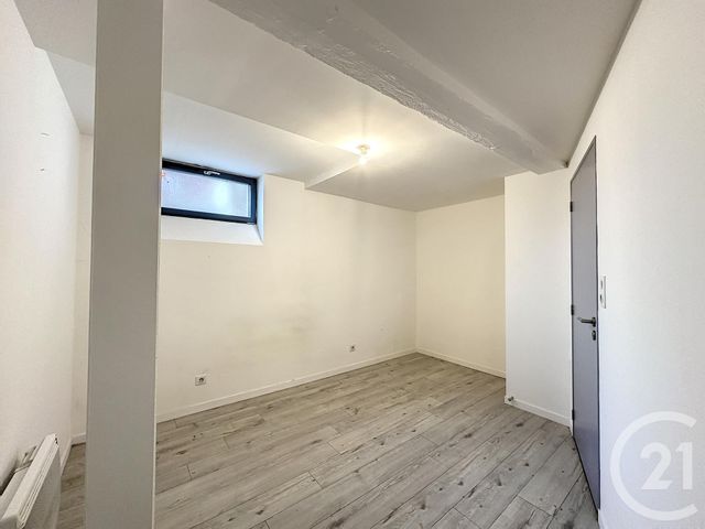 Appartement &agrave; louer - 3 pi&egrave;ces - 73 m2 - Troyes - 10 - CHAMPAGNE-ARDENNE