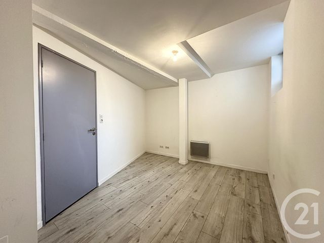 Appartement &agrave; louer - 3 pi&egrave;ces - 73 m2 - Troyes - 10 - CHAMPAGNE-ARDENNE