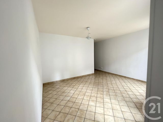 Appartement F1 &agrave; louer - 1 pi&egrave;ce - 26 m2 - Troyes - 10 - CHAMPAGNE-ARDENNE