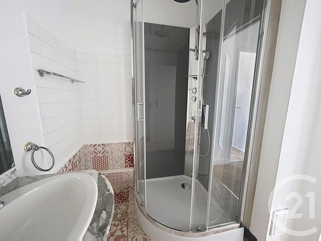 Appartement &agrave; louer - 2 pi&egrave;ces - 53 m2 - Troyes - 10 - CHAMPAGNE-ARDENNE