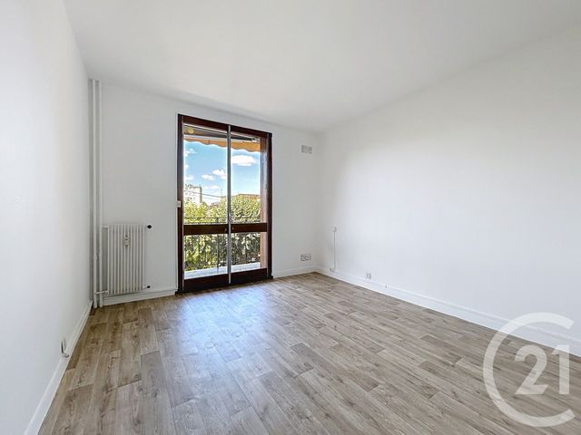 Appartement &agrave; louer - 2 pi&egrave;ces - 53 m2 - Troyes - 10 - CHAMPAGNE-ARDENNE