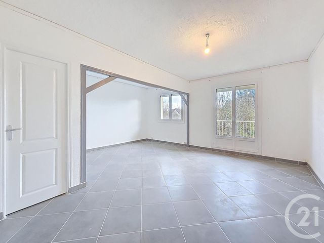 Appartement F4 à louer LA CHAPELLE ST LUC