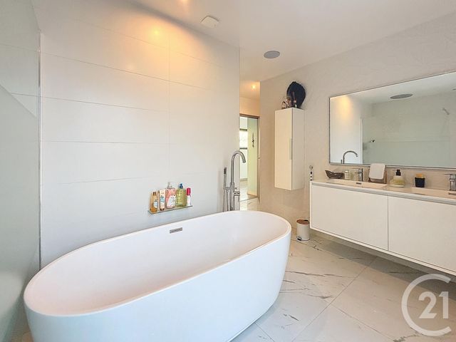 Maison à vendre - 6 pièces - 276,85 m2 - St Brice - 77 - ILE-DE-FRANCE