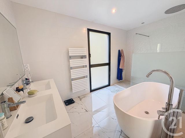 Maison à vendre - 6 pièces - 276,85 m2 - St Brice - 77 - ILE-DE-FRANCE