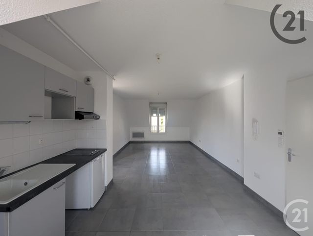Appartement Studio à vendre - 1 pièce - 34,50 m2 - Provins - 77 - ILE-DE-FRANCE