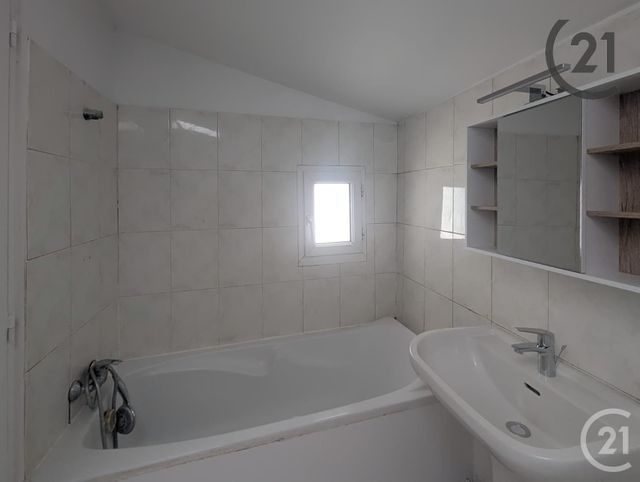 Appartement F2 à vendre - 2 pièces - 48,60 m2 - Provins - 77 - ILE-DE-FRANCE