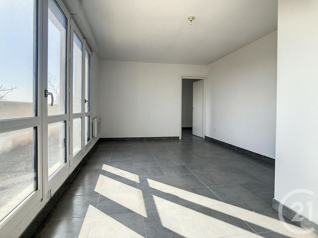 Appartement F2 &agrave; louer - 2 pi&egrave;ces - 49,60 m2 - Provins - 77 - ILE-DE-FRANCE