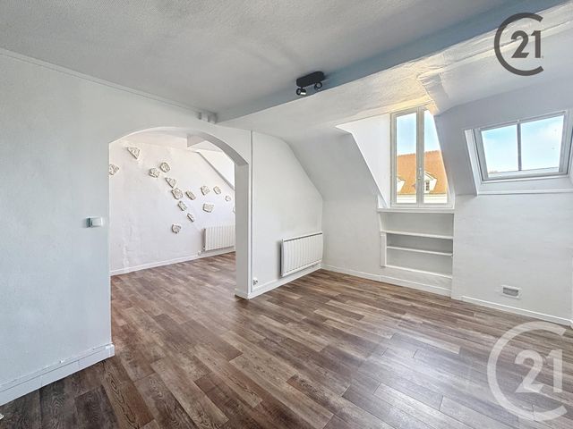 Afficher la photo en grand Appartement F3 à vendre - 4 pièces - 78 m2 - Provins - 77 - ILE-DE-FRANCE