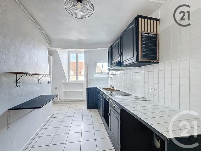 Afficher la photo en grand Appartement F3 à vendre - 4 pièces - 78 m2 - Provins - 77 - ILE-DE-FRANCE