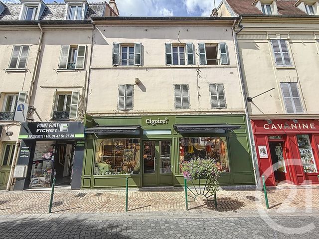 Immeuble à vendre - 246,07 m2 - Rueil Malmaison - 92 - ILE-DE-FRANCE