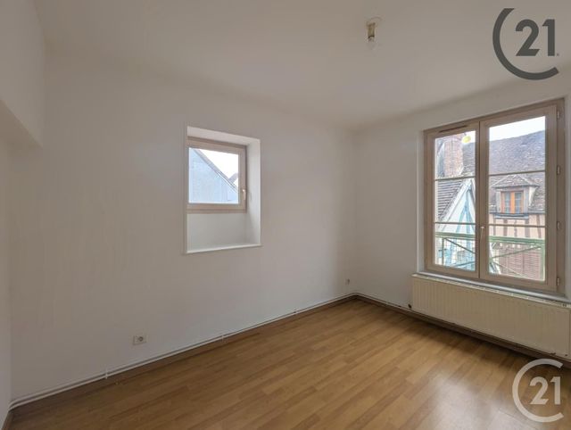 Appartement F4 à vendre - 4 pièces - 82,80 m2 - Provins - 77 - ILE-DE-FRANCE