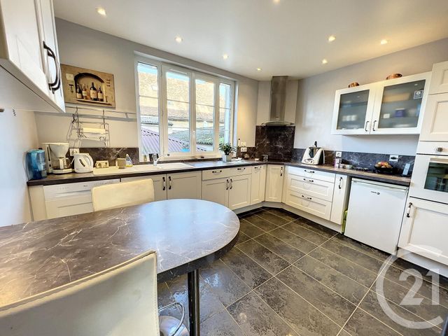 Appartement F6 à vendre - 6 pièces - 194,88 m2 - Provins - 77 - ILE-DE-FRANCE