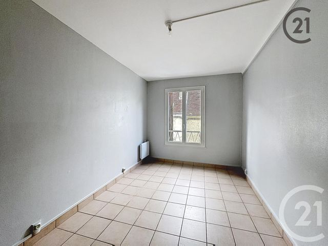 Appartement T4 à louer - 4 pièces - 71,14 m2 - Provins - 77 - ILE-DE-FRANCE