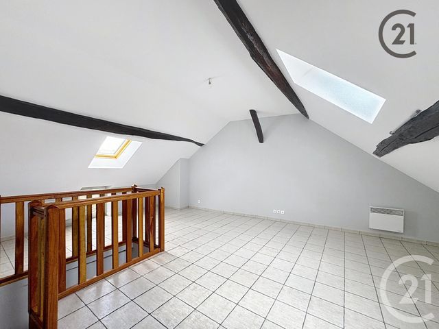 Appartement T4 à louer - 4 pièces - 71,14 m2 - Provins - 77 - ILE-DE-FRANCE