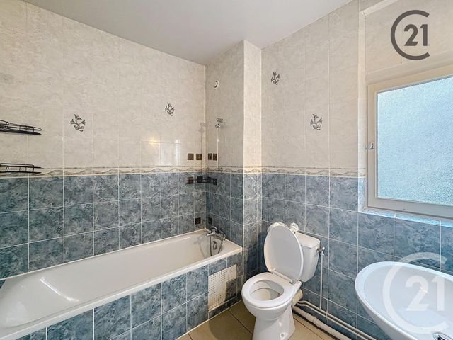 Appartement T4 à louer - 4 pièces - 71,14 m2 - Provins - 77 - ILE-DE-FRANCE