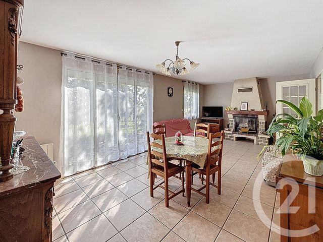 Maison à vendre - 5 pièces - 97,52 m2 - Montceaux Les Provins - 77 - ILE-DE-FRANCE