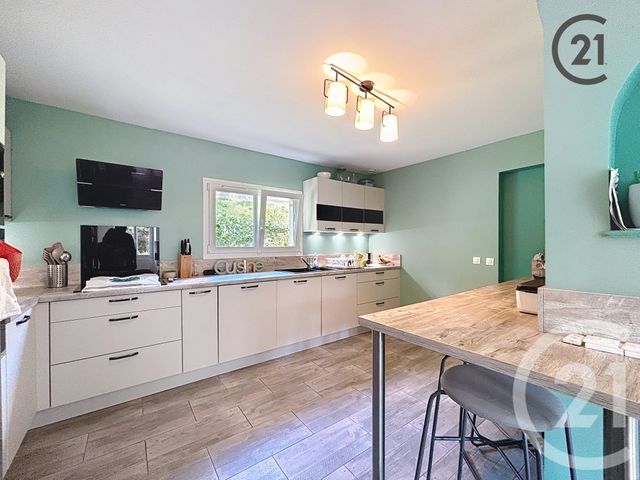 Maison à vendre - 5 pièces - 122,42 m2 - Provins - 77 - ILE-DE-FRANCE