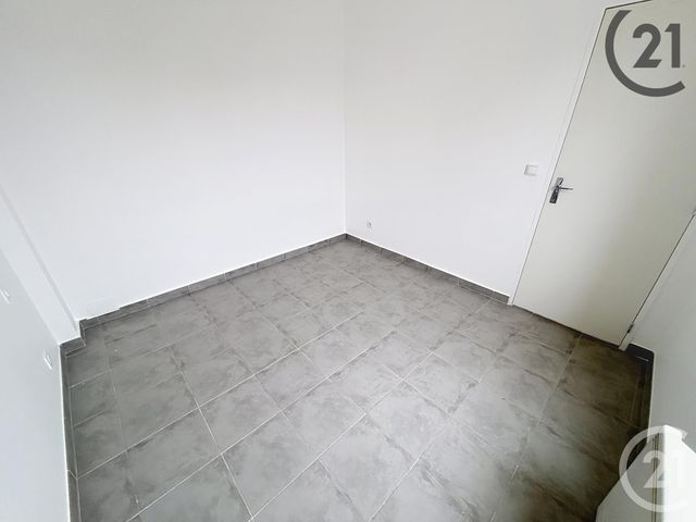 Appartement F2 &agrave; louer - 2 pi&egrave;ces - 30,14 m2 - Gouaix - 77 - ILE-DE-FRANCE