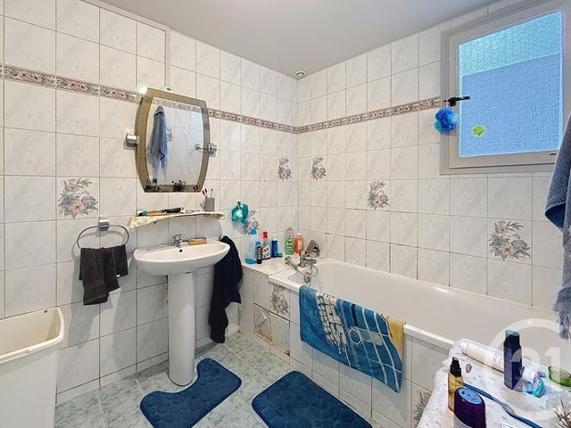 Immeuble à vendre - 181,14 m2 - Provins - 77 - ILE-DE-FRANCE