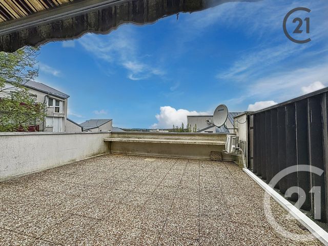 Appartement F5 &agrave; louer - 5 pi&egrave;ces - 89,68 m2 - Provins - 77 - ILE-DE-FRANCE