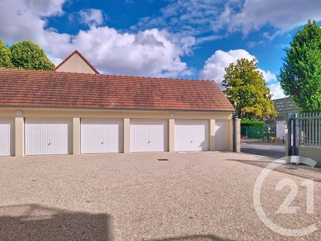 Afficher la photo en grand Appartement F3 bis à vendre - 4 pièces - 100,49 m2 - Nangis - 77 - ILE-DE-FRANCE