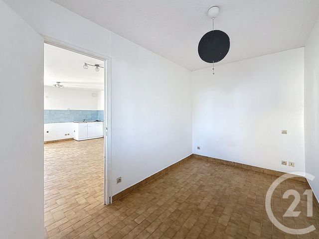 Afficher la photo en grand Appartement F2 à vendre - 2 pièces - 42,20 m2 - Provins - 77 - ILE-DE-FRANCE
