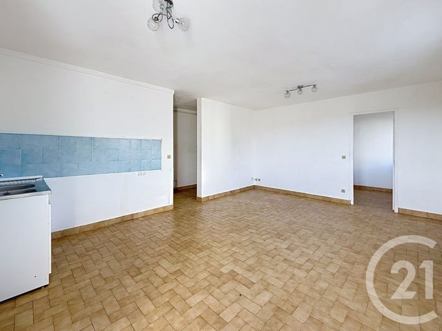 Afficher la photo en grand Appartement F2 à vendre - 2 pièces - 42,20 m2 - Provins - 77 - ILE-DE-FRANCE