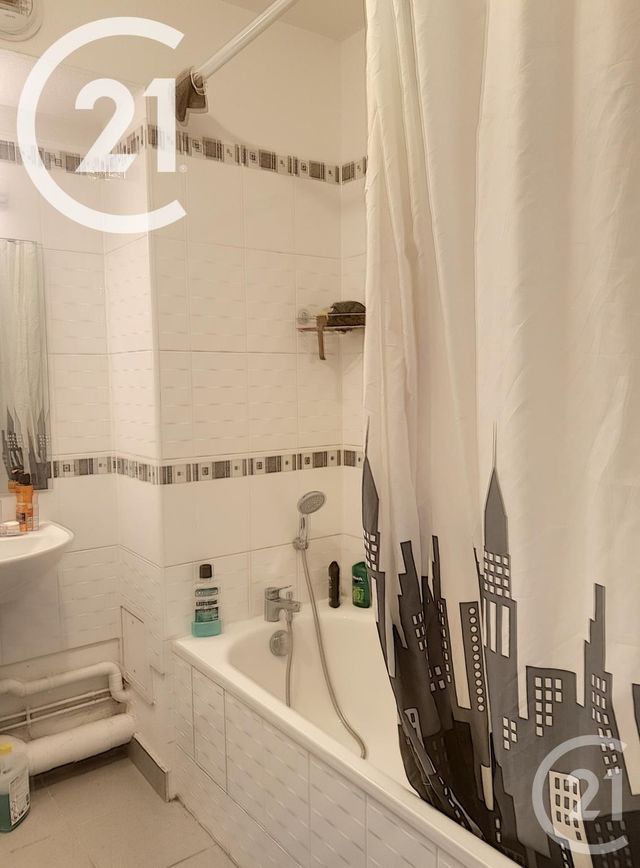 Appartement F2 à louer - 2 pièces - 43,01 m2 - Provins - 77 - ILE-DE-FRANCE