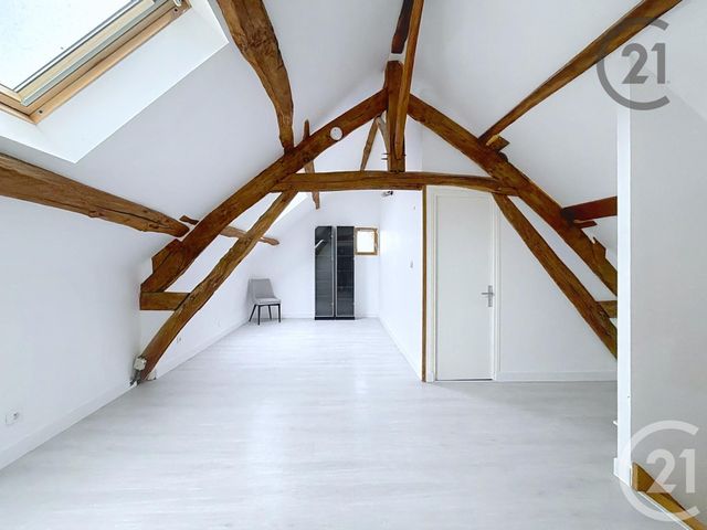 Maison à vendre - 3 pièces - 104,75 m2 - Savins - 77 - ILE-DE-FRANCE