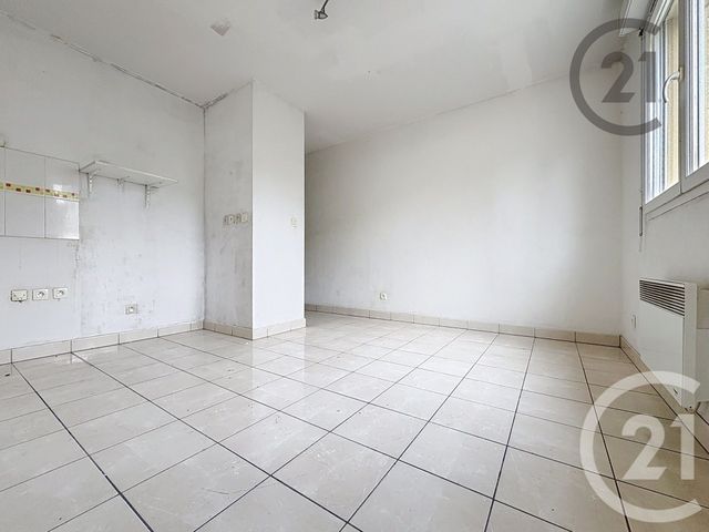 Appartement Studio &agrave; vendre - 1 pi&egrave;ce - 21,94 m2 - Provins - 77 - ILE-DE-FRANCE