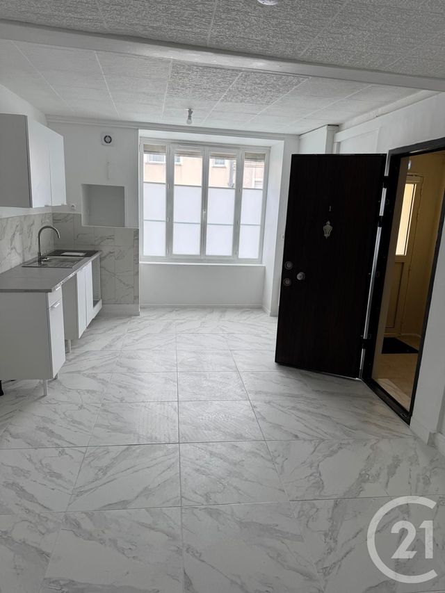 Appartement F1 à louer LA FERTE GAUCHER