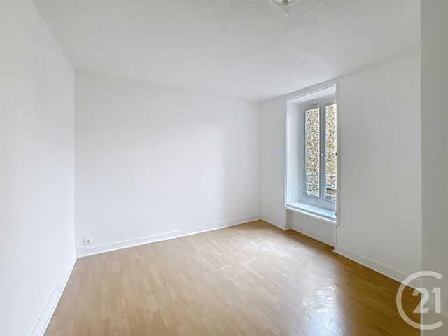 Appartement F4 &agrave; louer - 4 pi&egrave;ces - 71 m2 - La Ferte Gaucher - 77 - ILE-DE-FRANCE