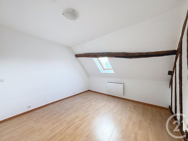 Appartement F4 &agrave; louer - 4 pi&egrave;ces - 78,60 m2 - Provins - 77 - ILE-DE-FRANCE