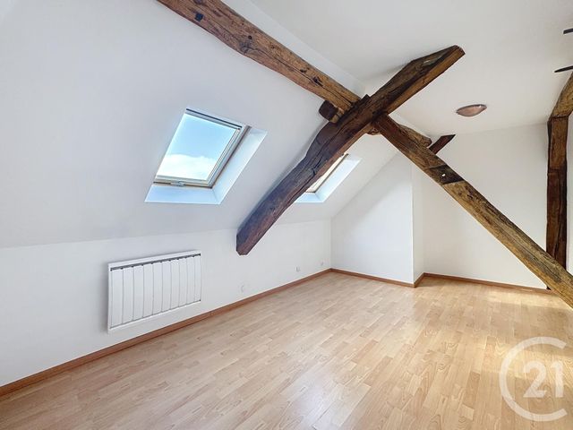 Appartement F4 &agrave; louer - 4 pi&egrave;ces - 78,60 m2 - Provins - 77 - ILE-DE-FRANCE